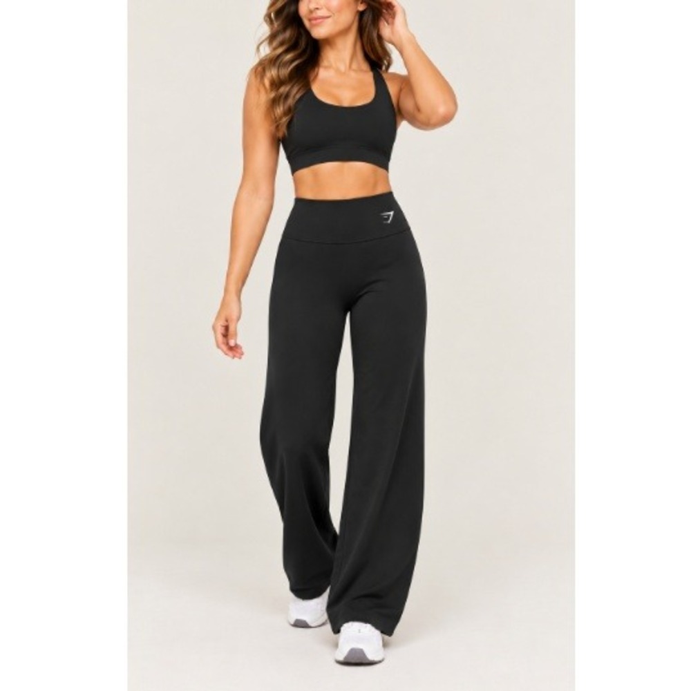 Gymshark Women's Black Training Straight Leg Short Leggings Size L NWT